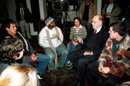 2004-01-10: Lyndon LaRouche with LaRouche Youth Movement members
